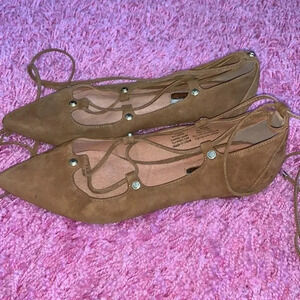 Halogen tie up flats 